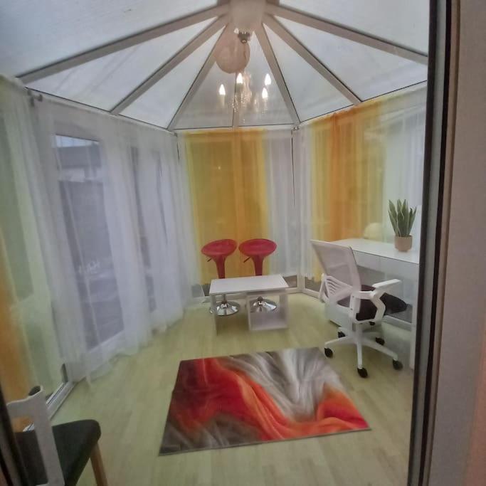 Golden Plush Suites - Beautiful Luxury 3 Bed House In 莱切斯特 外观 照片