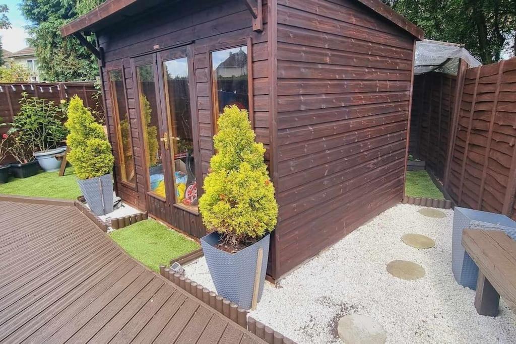Golden Plush Suites - Beautiful Luxury 3 Bed House In 莱切斯特 外观 照片